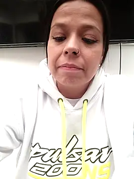 RossyAlvarez online show from 24, 7, 2026