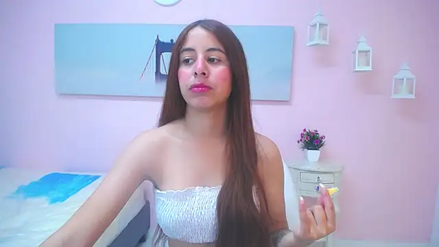 scarlett clyde online show from 16, 4, 2026