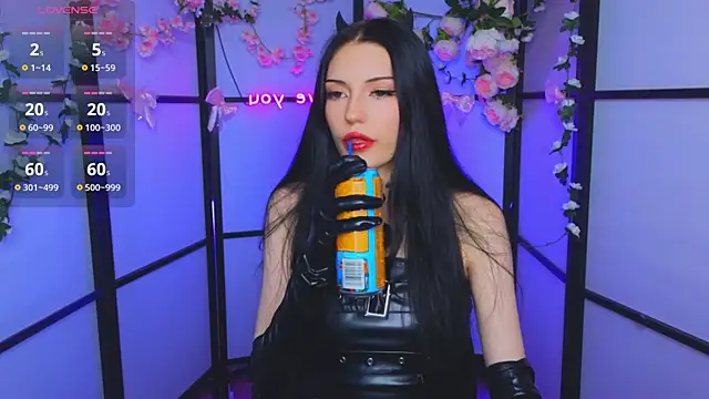 Kelly  Bunny online show from 17, 6, 2026