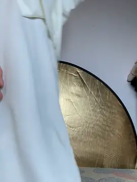 Cheating-wife online show from 23, 4, 2026