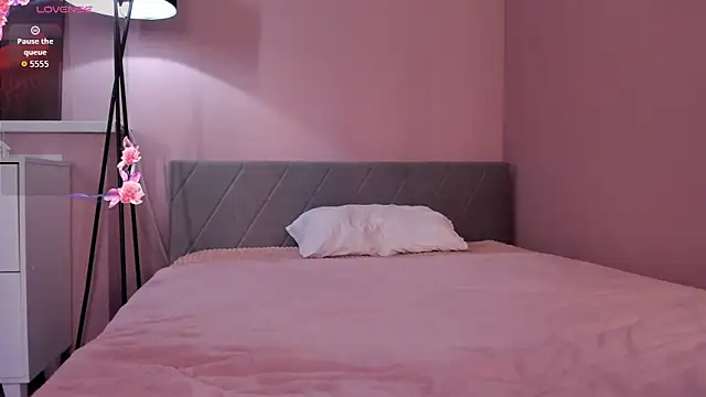 Celine Coello online show from 8, 6, 2026