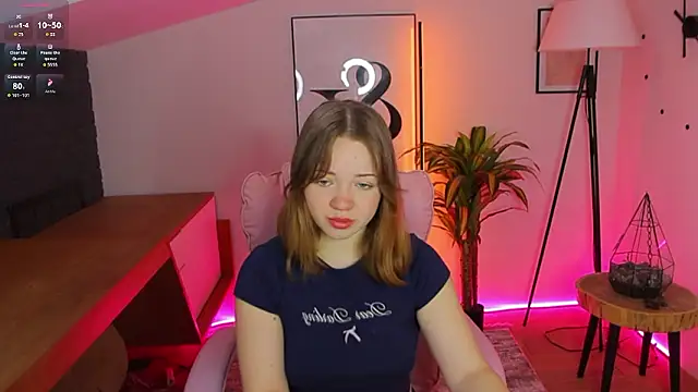 Kiss Moon online show from 4, 3, 2026