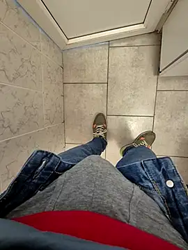 Snapshot of vali23 chatting on 15, 1, 2026 vali23 online show from 15, 1, 2026