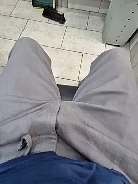 Snapshot of vali23 chatting on 22, 2, 2026 vali23 online show from 22, 2, 2026