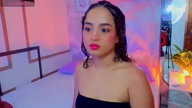 Emma Thompssonn online show from 20, 4, 2026