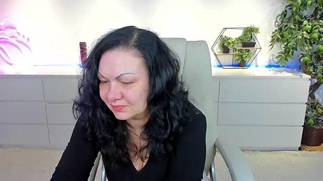 IrissMoon online show from 14, 3, 2026