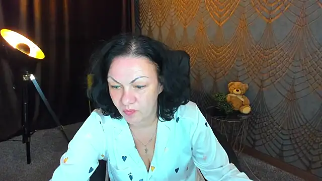 IrissMoon online show from 13, 6, 2026
