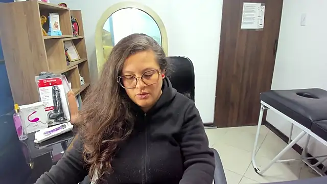 Sarah Boobs  online show from 6, 6, 2026