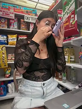 StrawberryPink  online show from 4, 6, 2026