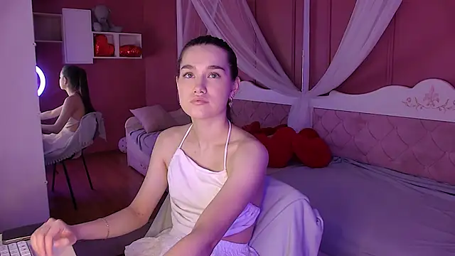 StellaPierce online show from 12, 3, 2026