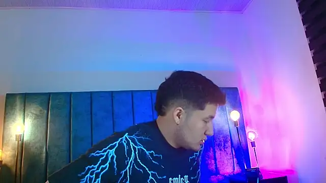 Alexander Connor online show from 27, 3, 2026