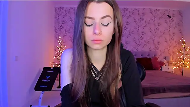 Hot Molly5 online show from 3, 6, 2026