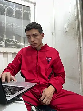 santiObrero online show from 29, 4, 2026