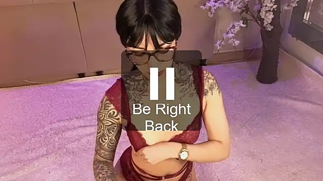 JuneCollins online show from 26, 3, 2026