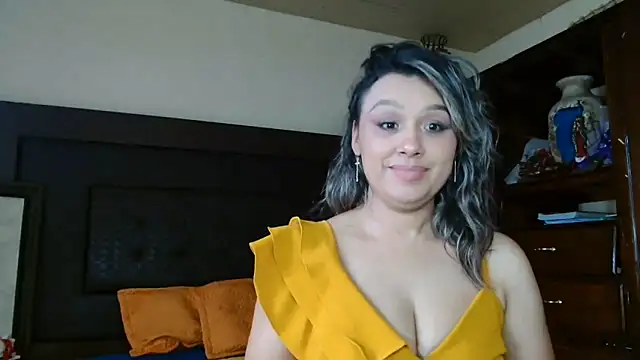 Snapshot of aitanalove_ chatting on 11, 6, 2026 aitanalove online show from 11, 6, 2026