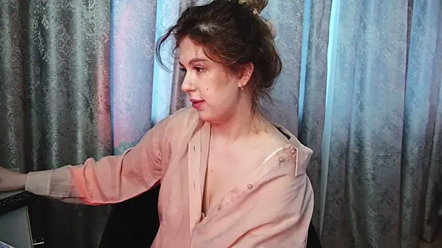 Snapshot of LilianBliss chatting on 10, 5, 2026 LilianBliss online show from 10, 5, 2026