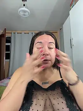 Nailealipsglossy online show from 8, 2, 2026