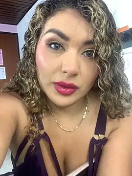 TianaRios Pink online show from 24, 3, 2026