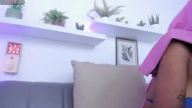Snapshot of Amira_Alzahra chatting on 8, 5, 2026 Amira Alzahra online show from 8, 5, 2026
