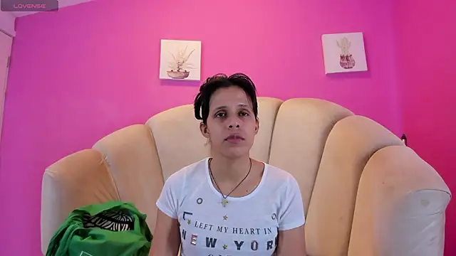 Snapshot of mitzukywinteer chatting on 7, 3, 2026 mitzukywinteer online show from 7, 3, 2026