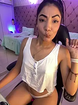 Auri   online show from 22, 3, 2026