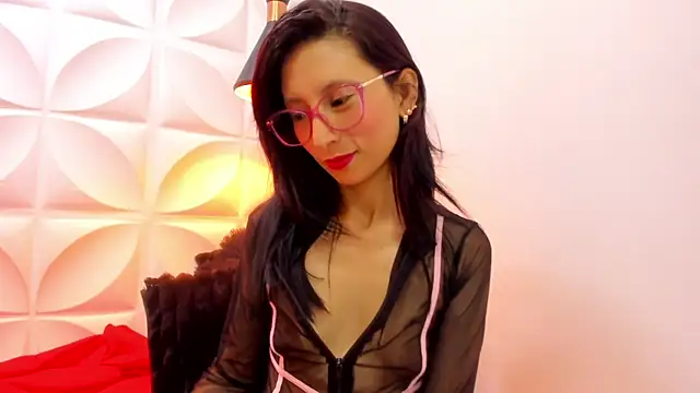 Snapshot of zaira_skinny chatting on 9, 5, 2026 zaira skinny online show from 9, 5, 2026