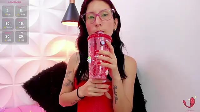 Snapshot of zaira_skinny chatting on 22, 5, 2026 zaira skinny online show from 22, 5, 2026