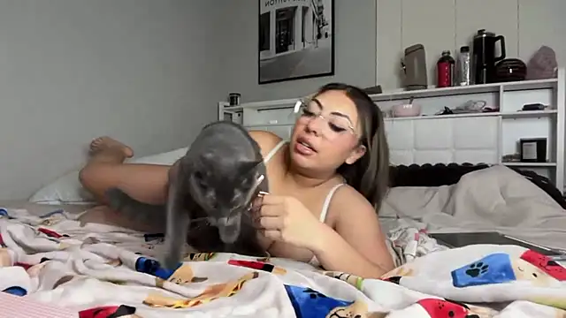 Lalaaxo online show from 5, 3, 2026