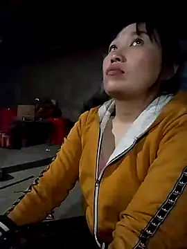 lia-coy online show from 19, 2, 2026