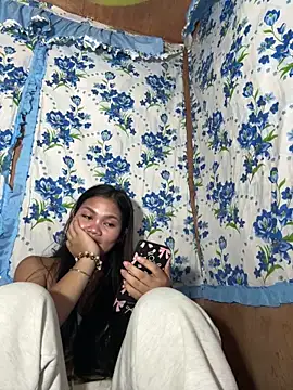 PinaySkinnyJust18 online show from 23, 4, 2026