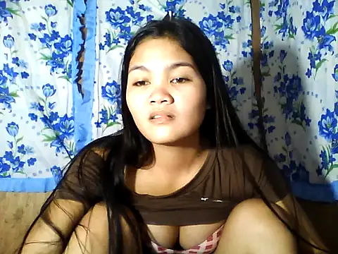 Snapshot of PinaySkinnyJust18 chatting on 28, 4, 2026 PinaySkinnyJust18 online show from 28, 4, 2026