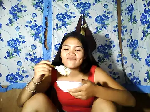Snapshot of PinaySkinnyJust18 chatting on 29, 4, 2026 PinaySkinnyJust18 online show from 29, 4, 2026