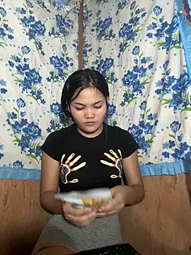 Snapshot of PinaySkinnyJust18 chatting on 18, 5, 2026 PinaySkinnyJust18 online show from 18, 5, 2026