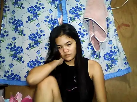 Snapshot of PinaySkinnyJust18 chatting on 2, 6, 2026 PinaySkinnyJust18 online show from 2, 6, 2026