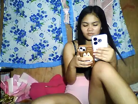 Snapshot of PinaySkinnyJust18 chatting on 3, 6, 2026 PinaySkinnyJust18 online show from 3, 6, 2026