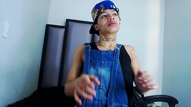 Dogan Renzo0 online show from 27, 2, 2026