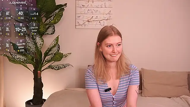 LanaRoxxy online show from 26, 4, 2026