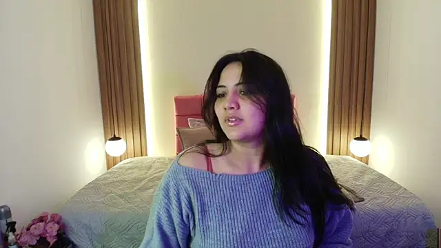 IvonneRoss  online show from 13, 6, 2026
