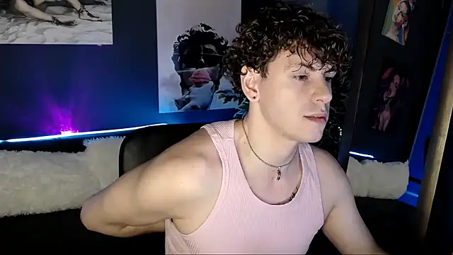 Snapshot of TylerGibson chatting on 11, 7, 2026 TylerGibson online show from 11, 7, 2026