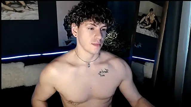 Snapshot of TylerGibson chatting on 25, 7, 2026 TylerGibson online show from 25, 7, 2026