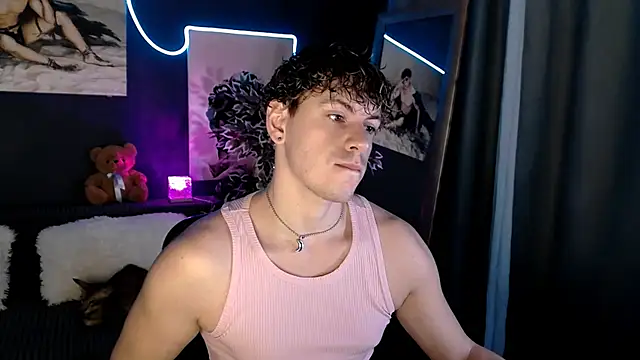 Snapshot of TylerGibson chatting on 8, 8, 2026 TylerGibson online show from 8, 8, 2026