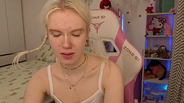 Mia WaterFall online show from 25, 2, 2026