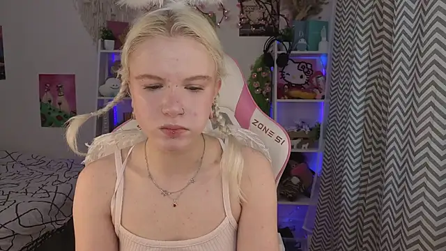 Mia WaterFall online show from 5, 6, 2026