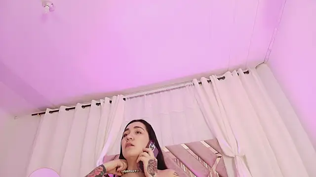 KathiaJenner online show from 19, 4, 2026