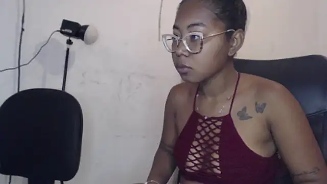 girl sexy27 online show from 19, 2, 2026