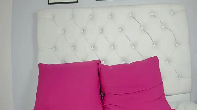 sweett eyes  online show from 9, 3, 2026