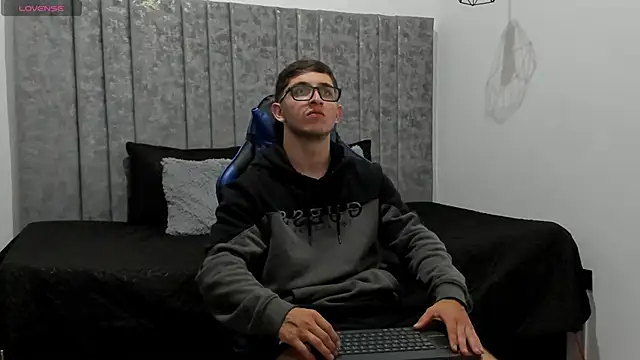 Calvin Hunter online show from 29, 4, 2026