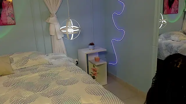 naomi campell online show from 2, 2, 2026