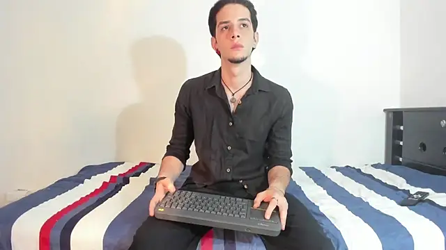 Snapshot of killua_parker chatting on 10, 3, 2026 killua parker online show from 10, 3, 2026