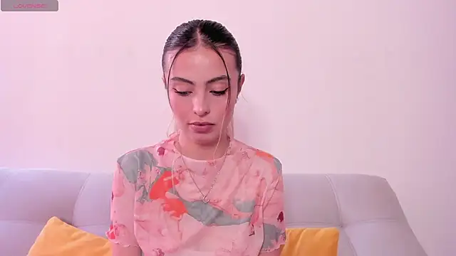 Snapshot of Fernanda_aaaa chatting on 19, 6, 2026 Fernanda aaaa online show from 19, 6, 2026